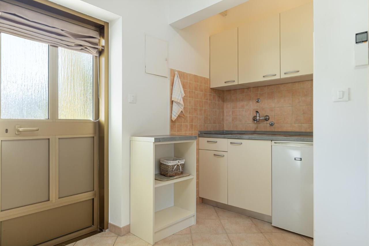 Mima Apartment Porec Bagian luar foto