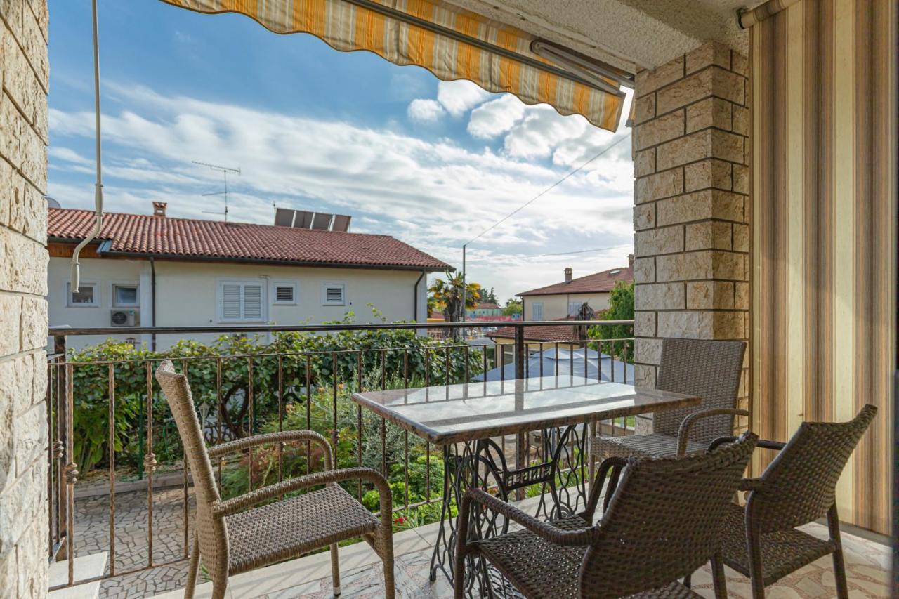 Mima Apartment Porec Bagian luar foto