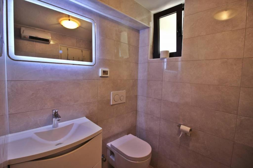 Mima Apartment Porec Bagian luar foto