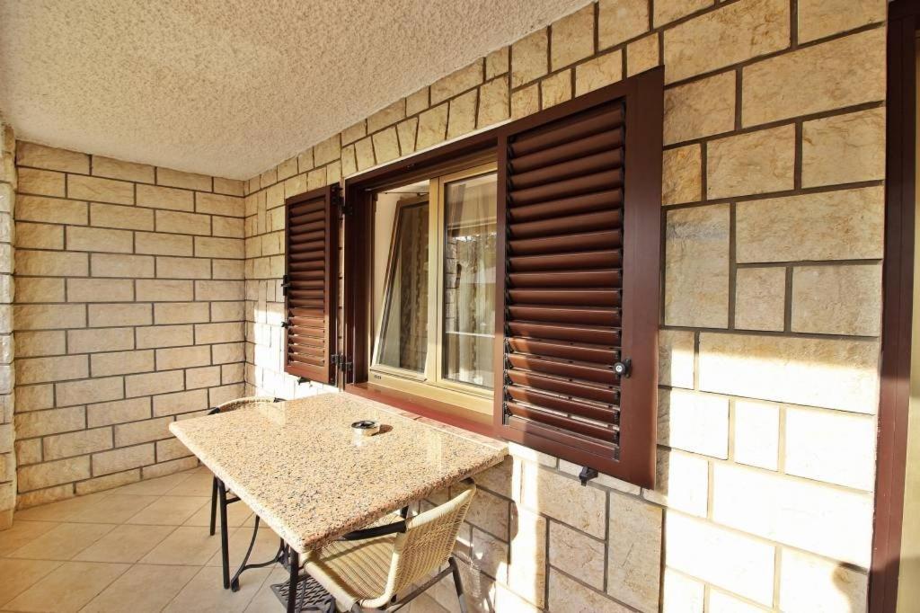 Mima Apartment Porec Bagian luar foto