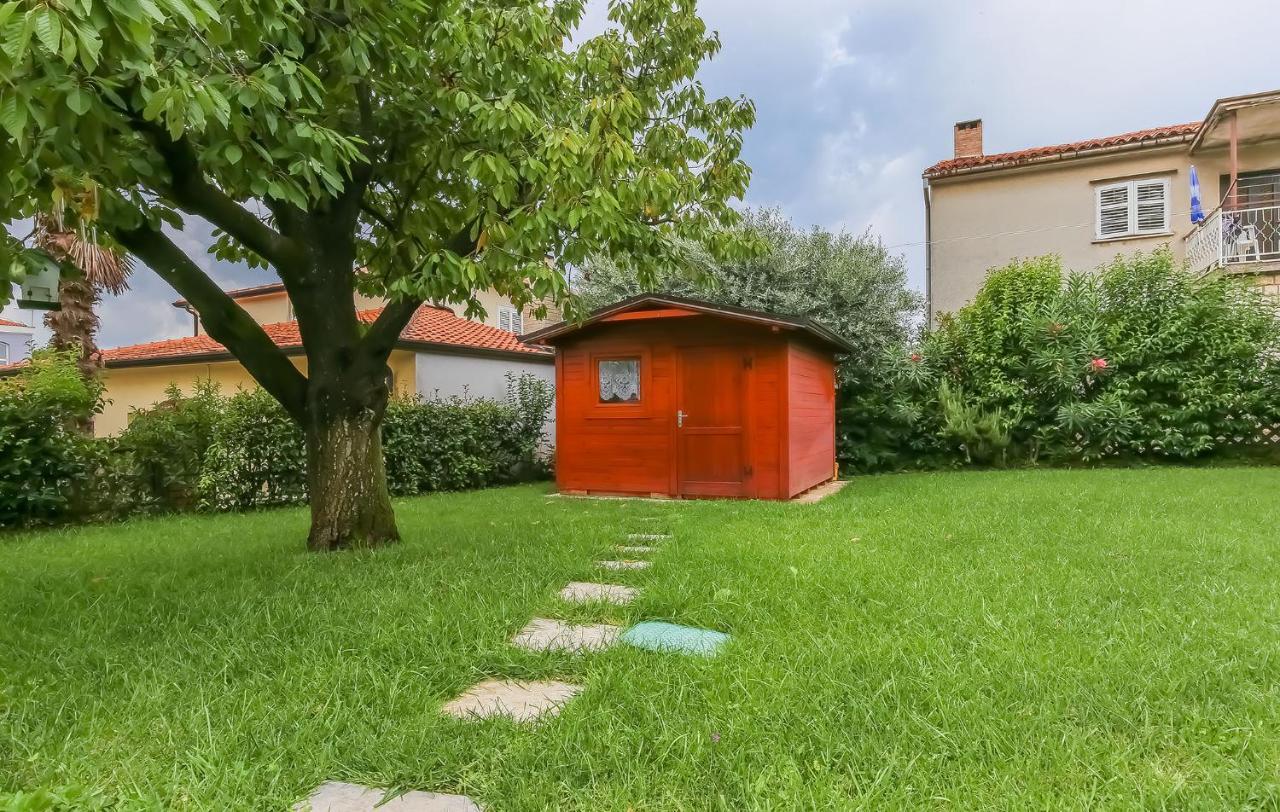 Mima Apartment Porec Bagian luar foto